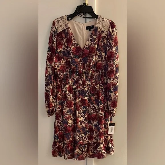 Tahari Burgundy and Cream Floral Long Sleeve Dress Tahari Burgundy and Cream Floral Long Sleeve Dress